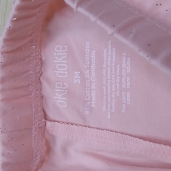 Okie Dokie Girl 3 Month Pink w Chunky Silver Glitter pants 95% Cotton 5% Spandex - Picture 6 of 7